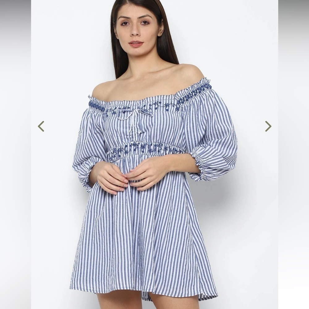 American Eagle off the shoulder dress